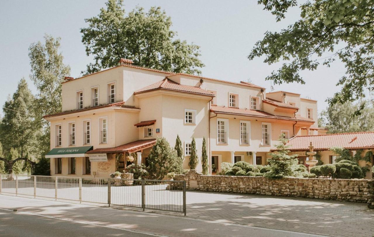 Villa Toscana Warszawa Екстер'єр фото
